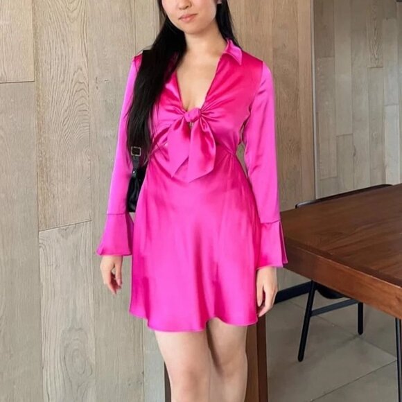 Spring & Mercer Dress XL Pink Long Flutter Sleeve Tie Front Cut Out Party NEW - Picture 4 of 5